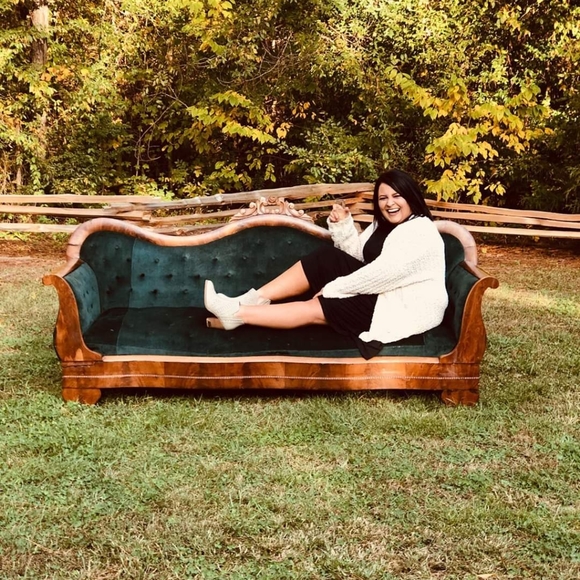 Meet your Posher, Vanessa - Picture 3 of 4